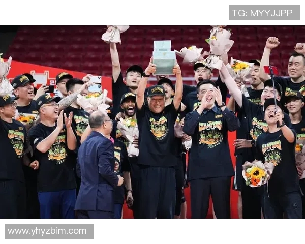 天津足球私密圈揭秘球迷心声与球队发展新动向